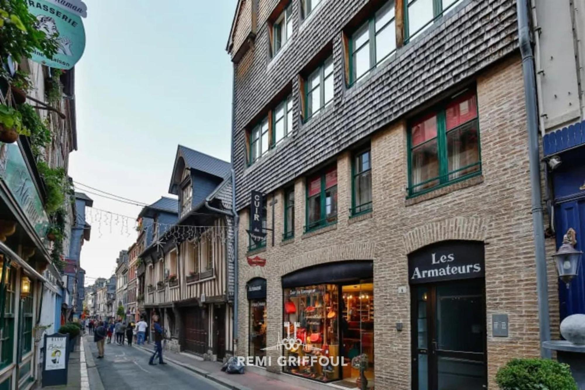 La Symphonie Elevator Honfleur City Center 2 Guests المظهر الخارجي الصورة