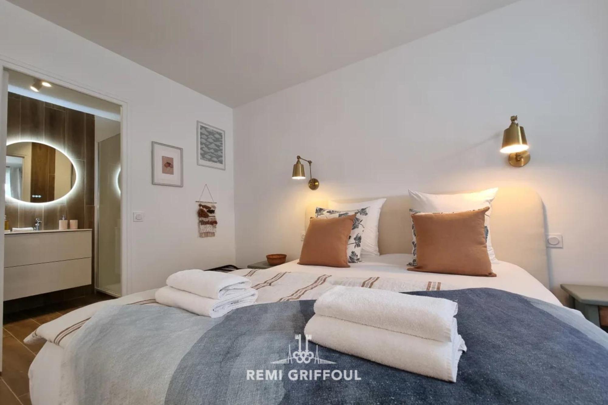La Symphonie Elevator Honfleur City Center 2 Guests المظهر الخارجي الصورة